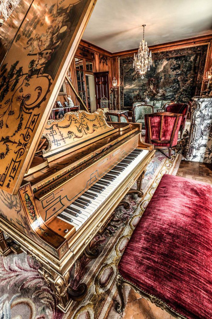 Parkwood Estate Oshawa Piano